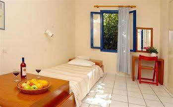 Iokasti Hotel Hersonissos (Crete)