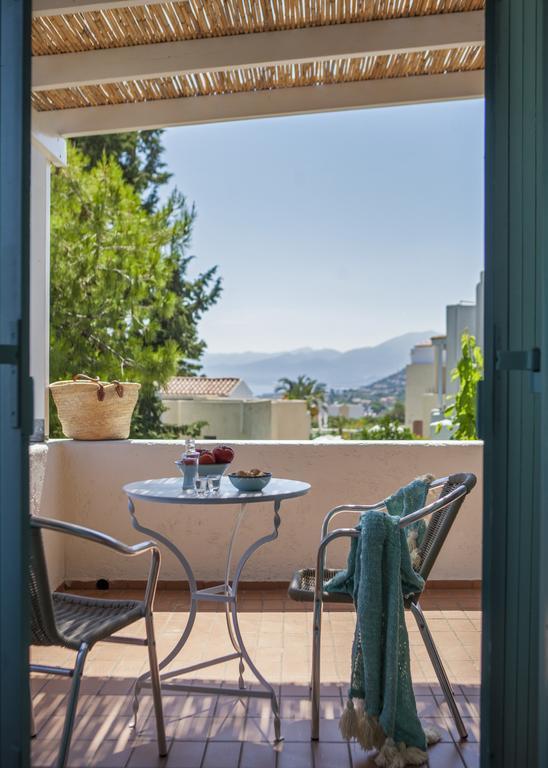 Iokasti Hotel 3*